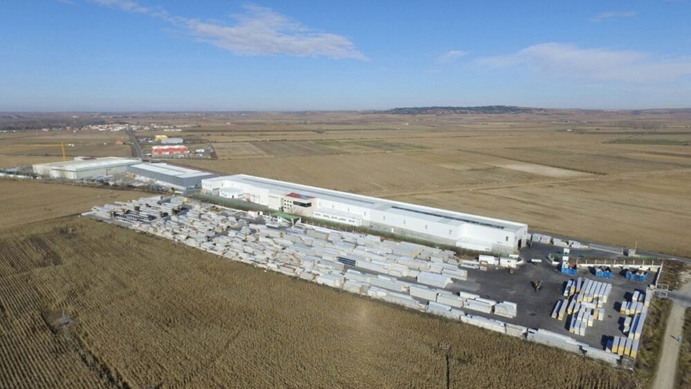 IMAGEN AEREA DE LAS NAVES DE PANELAIS